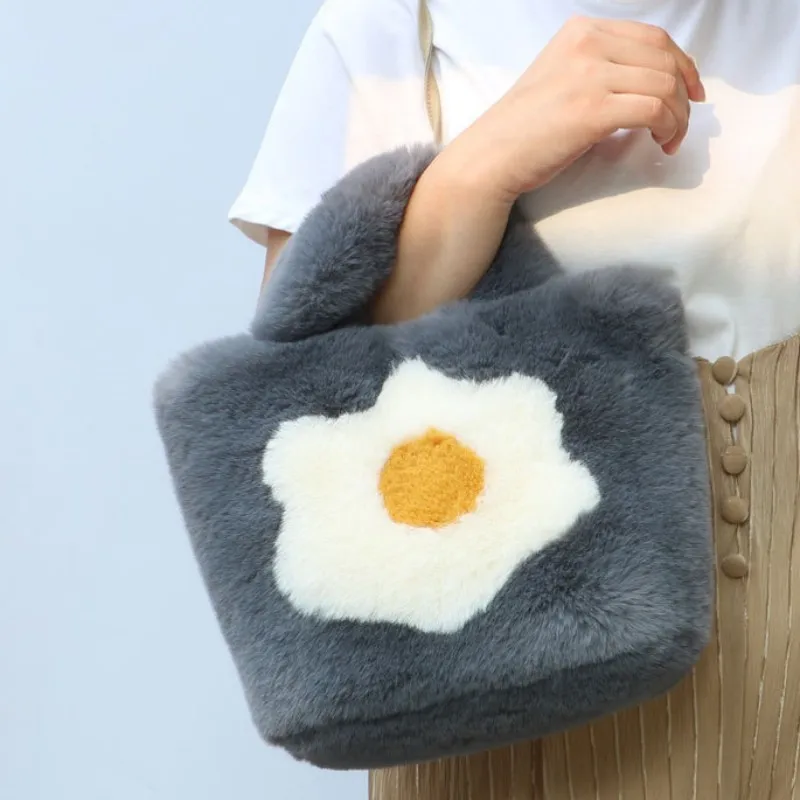 Plush Soft Bags For Women Koreal Trend Tote bag Daily Shopping Handbag 2022 Winter Fashion Simple Lady Bag
Plush Soft Bags For Women Koreal Trend Tote bag Daily Shopping Handbag 2022 Winter Fashion Simple Lady Bag