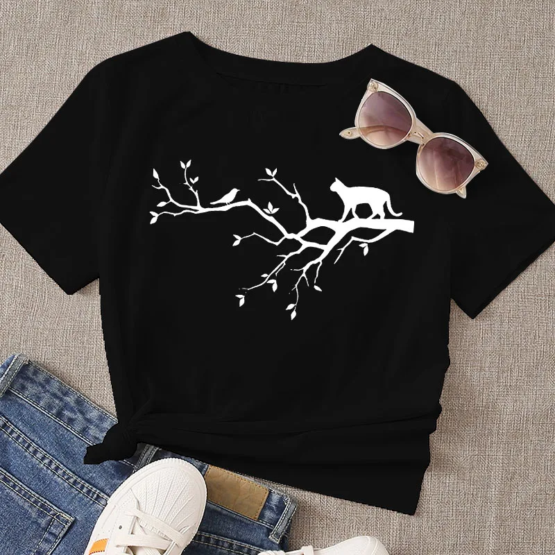 Женская футболка в стиле 90-х с изображением кошек и кошек
Женская футболка в стиле 90-х с изображением кошек и кошек