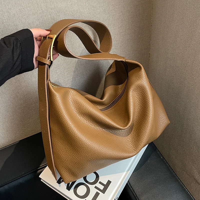 Винтажные простые маленькие сумки через плечо из искусственной кожи для женщин 2023, дизайнерские модные женские роскошные черные сумки на п...
Винтажные простые маленькие сумки через плечо из искусственной кожи для женщин 2023, дизайнерские модные женские роскошные черные сумки на п...