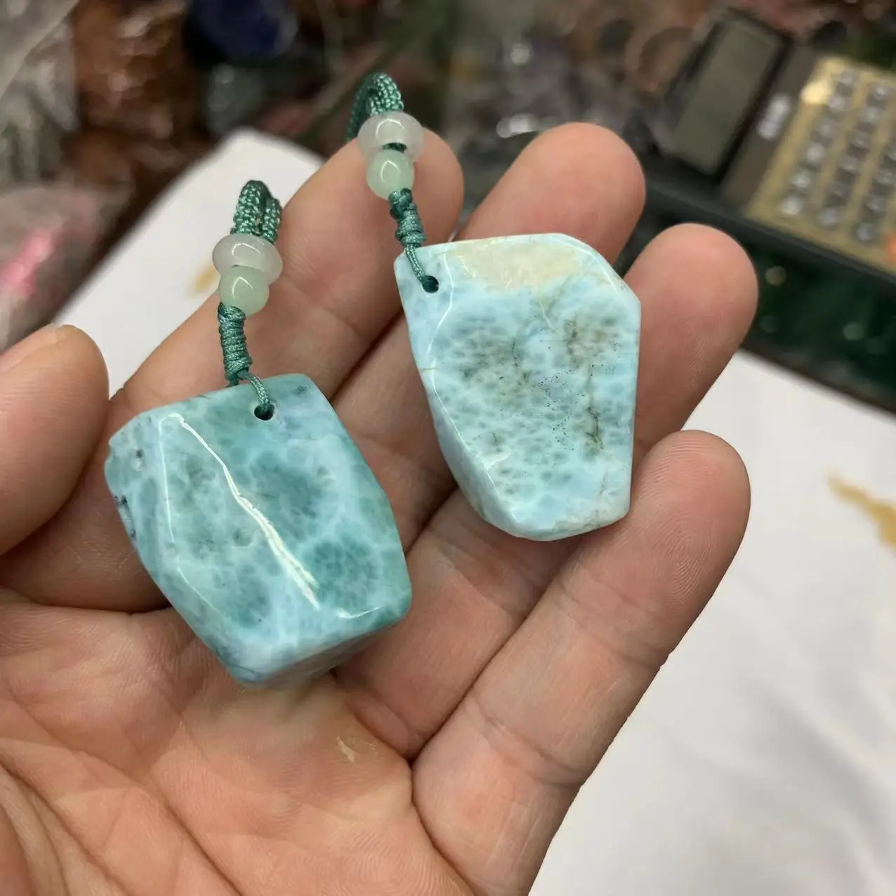 Dominica Larimar/Copper Pectolite Stone Pendant Natural Gemstone Jewelry Necklace Pendants For Woman For Man For Gift !
Dominica Larimar/Copper Pectolite Stone Pendant Natural Gemstone Jewelry Necklace Pendants For Woman For Man For Gift !