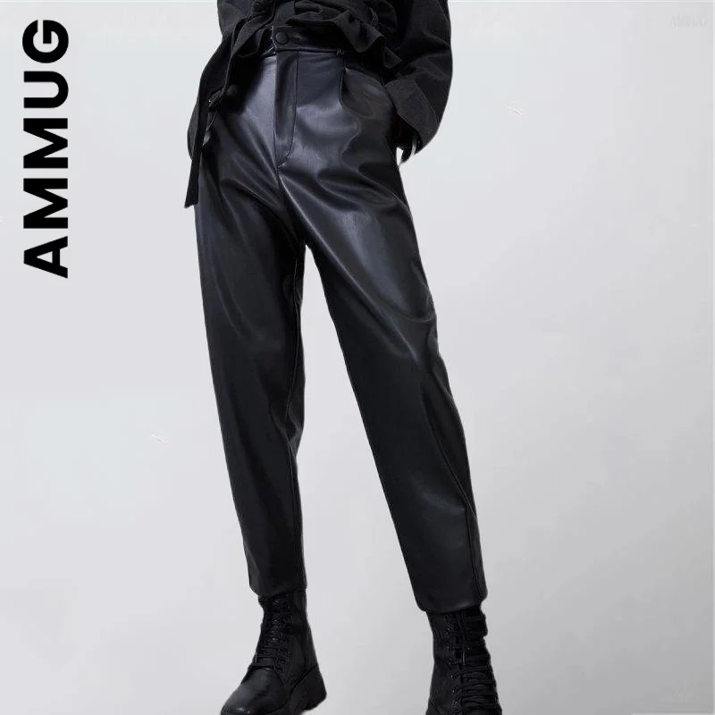 Ammug Spring New Fashion Women High Waist Black Faux Leather Pants Lady PU Loose Pencil Trousers Elegant Pocket Streetwear
Ammug Spring New Fashion Women High Waist Black Faux Leather Pants Lady PU Loose Pencil Trousers Elegant Pocket Streetwear