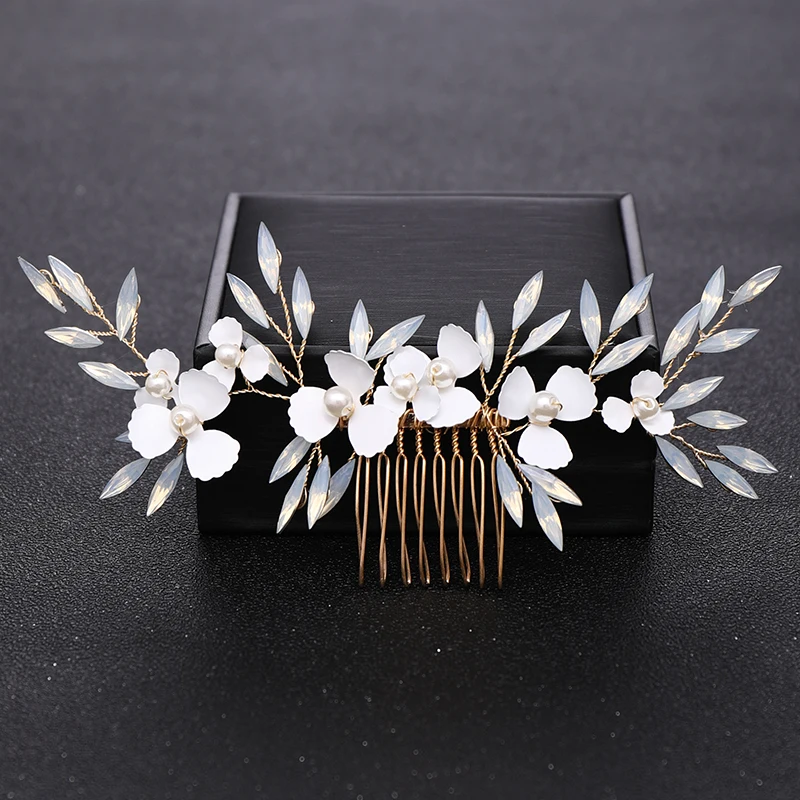 

Gold Tiara Hair Combs Pearls Crystal Women Hair Jewelry Rhinestone Handmade Flower Hair Combs Bridal Wedding Hair Accessories