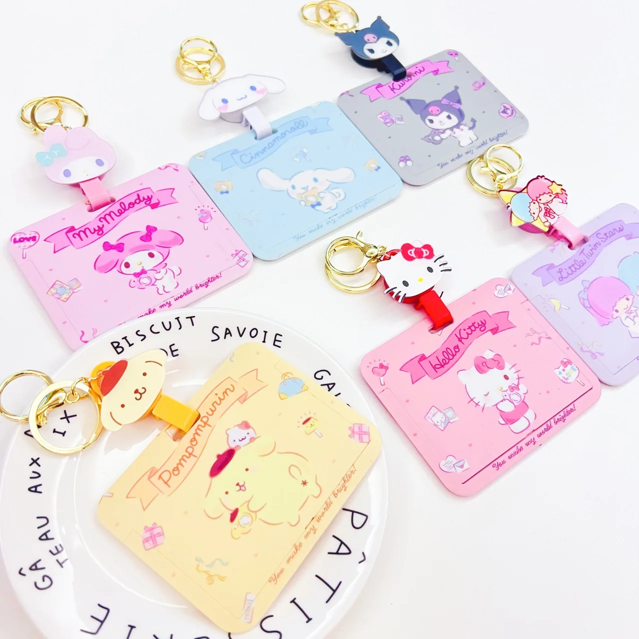 Новинка Sanrioed аниме мультяшная серия HelloKitty Kuromi Cinnamoroll Kawaii горизонтальная Женская милая школьная связка для ключей
Новинка Sanrioed аниме мультяшная серия HelloKitty Kuromi Cinnamoroll Kawaii горизонтальная Женская милая школьная связка для ключей