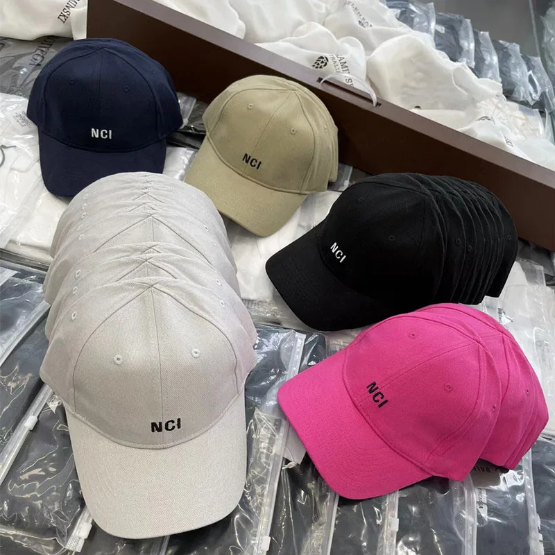 Baseball Cap Fashion Letter Embroidered Duck Tongue Cap Men's and Women's Spring and Summer Trend Leisure Sunshade Caps
Baseball Cap Fashion Letter Embroidered Duck Tongue Cap Men's and Women's Spring and Summer Trend Leisure Sunshade Caps