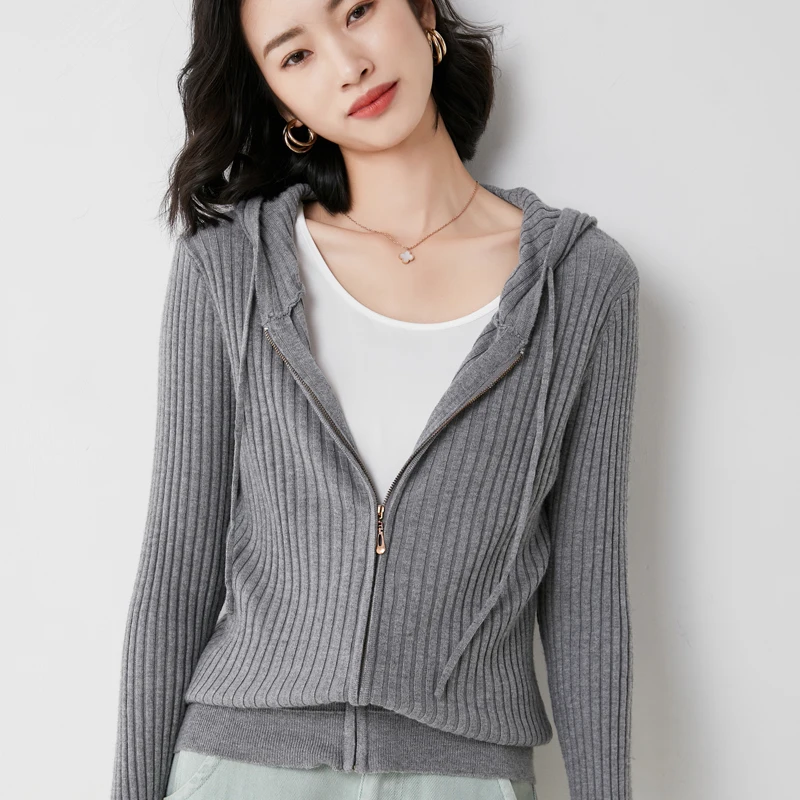 New Women's Knitted Sweater Spring And Autumn Fashion All-match Comfortable Hooded Long-sleeved Solid Color Zipper Cardigan Base
New Women's Knitted Sweater Spring And Autumn Fashion All-match Comfortable Hooded Long-sleeved Solid Color Zipper Cardigan Base