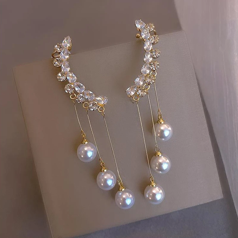 Personality Fashion Design Zircon Earrings For Women Light Luxury Web Celebrity Temperament Tassels Pearl Earrings For Women
Personality Fashion Design Zircon Earrings For Women Light Luxury Web Celebrity Temperament Tassels Pearl Earrings For Women