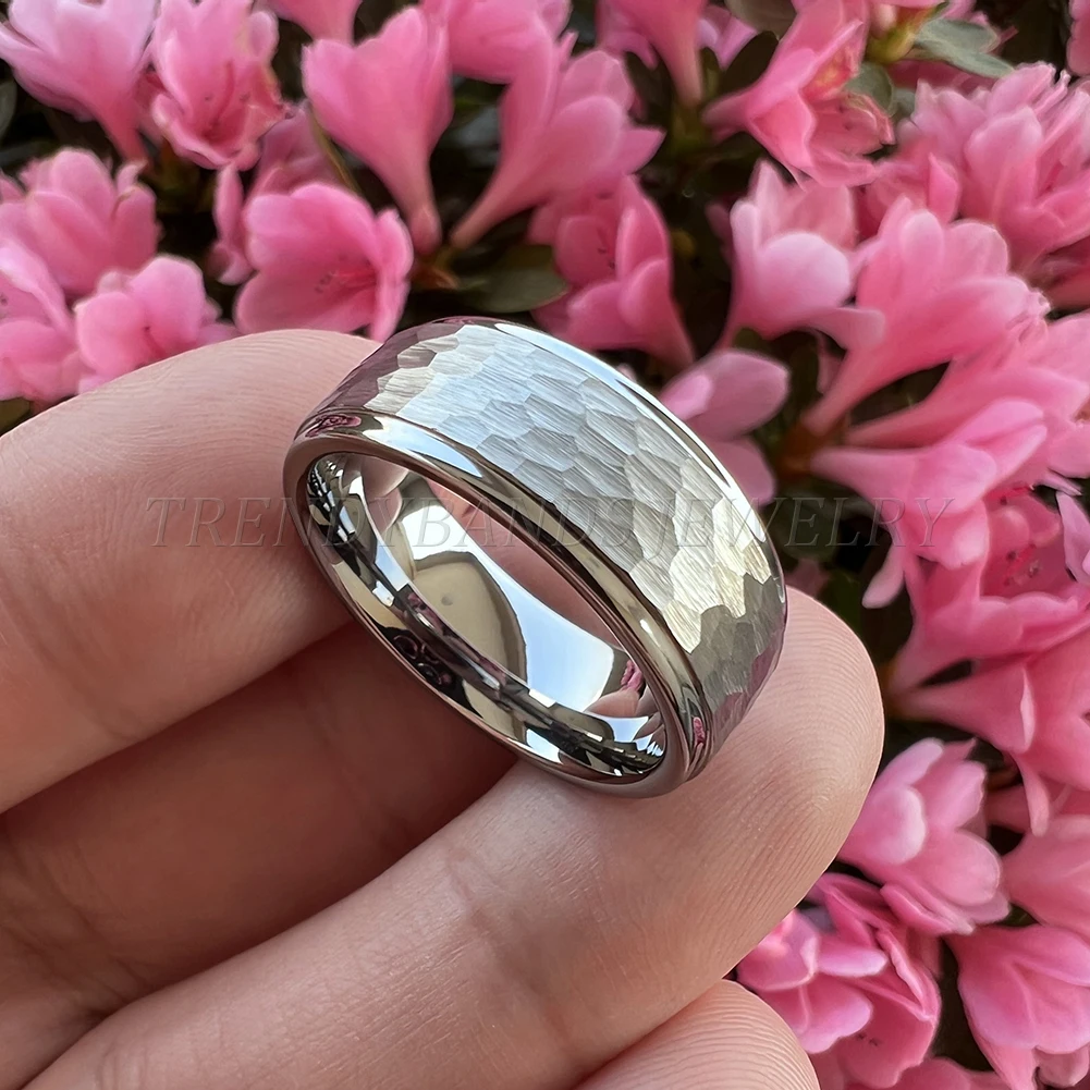 8mm Gunmatal Hammered Tungsten Carbide Wedding Band Ring For Men Women Dropshipping Stepped Edges Comfort Fit
8mm Gunmatal Hammered Tungsten Carbide Wedding Band Ring For Men Women Dropshipping Stepped Edges Comfort Fit