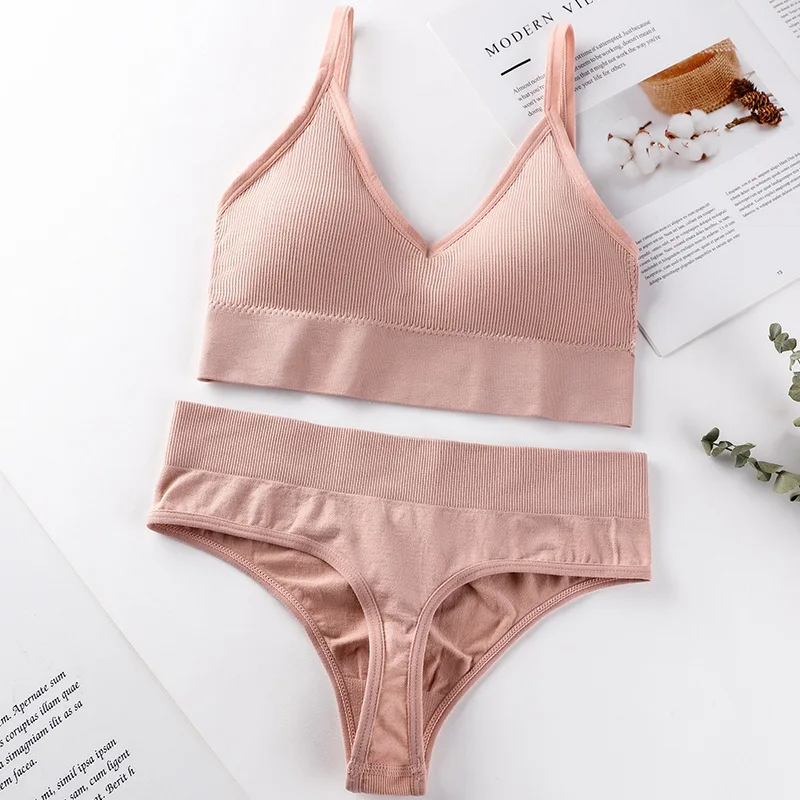 Women Bra Briefs Underwear Set Bikini Suit Sexy Thong Low Waist Panties Seamless Brassiere Summer Bralette Lingerie for Women
Women Bra Briefs Underwear Set Bikini Suit Sexy Thong Low Waist Panties Seamless Brassiere Summer Bralette Lingerie for Women