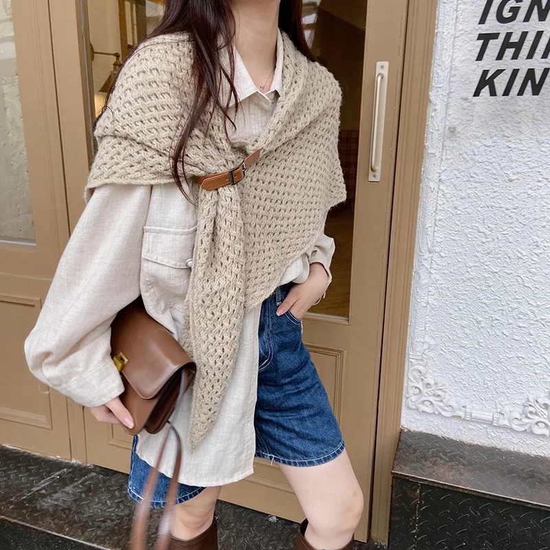 Solid Triangle Shawls and Wraps Knitted Wool Neck Scarfs For Women Autumn Long Hollow Shawl Winter Warm Scarves Female 110*280CM
Solid Triangle Shawls and Wraps Knitted Wool Neck Scarfs For Women Autumn Long Hollow Shawl Winter Warm Scarves Female 110*280CM