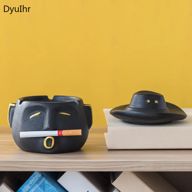 Творческая абстрактная пепельница DyuIhr с изображением лица человека, керамические поделки с крышкой и защитой от летания, для дома, гостиной
Творческая абстрактная пепельница DyuIhr с изображением лица человека, керамические поделки с крышкой и защитой от летания, для дома, гостиной