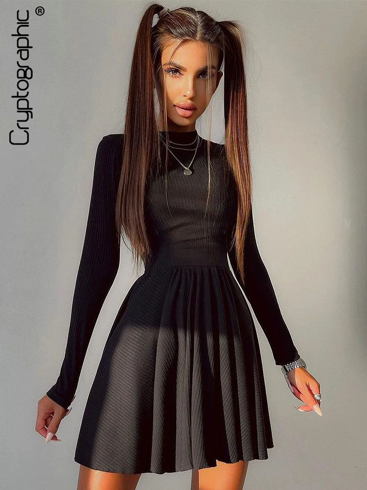 2023 Sexy Backless Cut Out Mini Dress for Women Elegant Fashion Ribbed Knitted Autumn Long Sleeve Pleated Dresses Slim
2023 Sexy Backless Cut Out Mini Dress for Women Elegant Fashion Ribbed Knitted Autumn Long Sleeve Pleated Dresses Slim