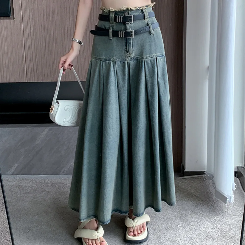 Женская длинная джинсовая юбка, винтажная плиссированная джинсовая юбка с потертостями, высокой талией и поясом в Корейском стиле
Женская длинная джинсовая юбка, винтажная плиссированная джинсовая юбка с потертостями, высокой талией и поясом в Корейском стиле