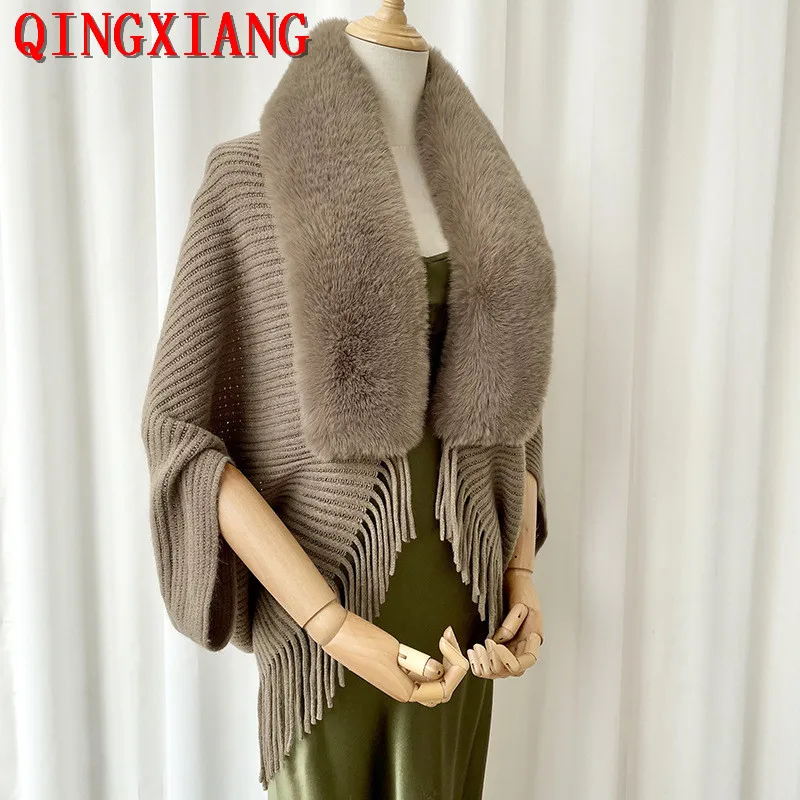 

2022 Long Knitted Faux Fur Neck Outside Wear Sweater Winter Women Tassel Cardigans Overcoat Batwing Sleeves Poncho Knitwear