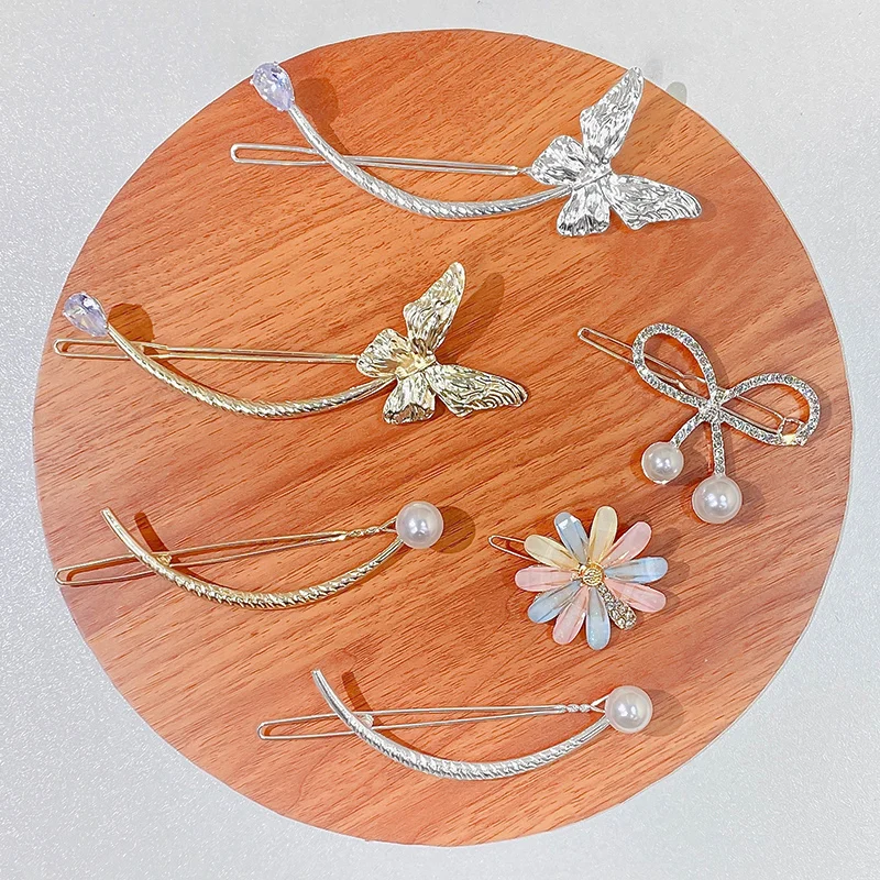Women Elegant Pearl Rhinestones Crystal Metal Hair Clip Butterfly Hairpin Hair Decorate Flower Barrette Fashion Hair Accessories
Women Elegant Pearl Rhinestones Crystal Metal Hair Clip Butterfly Hairpin Hair Decorate Flower Barrette Fashion Hair Accessories