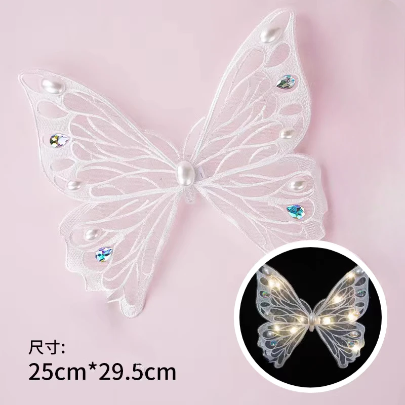 Светящаяся бабочка для букета
Светящаяся бабочка для букета