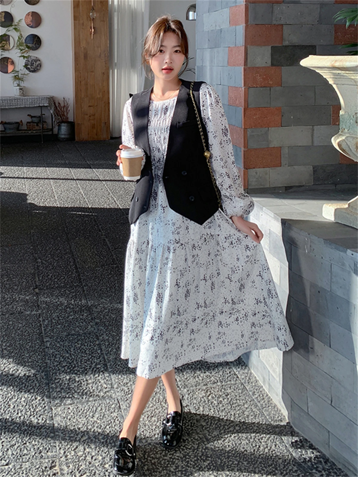 Gentle French Floral Dress Spring New 2023 Temperament Goddess Fan Xiaoxiangfeng Long-Sleeved Skirt Early Spring
Gentle French Floral Dress Spring New 2023 Temperament Goddess Fan Xiaoxiangfeng Long-Sleeved Skirt Early Spring