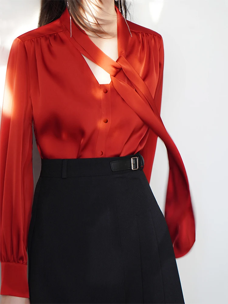 Elegant V-neck Solid Color Lantern Sleeve Blouse Satin Women's Clothing 2023 Spring Summer New Office Lady Tops Loose Chic Shirt
Elegant V-neck Solid Color Lantern Sleeve Blouse Satin Women's Clothing 2023 Spring Summer New Office Lady Tops Loose Chic Shirt