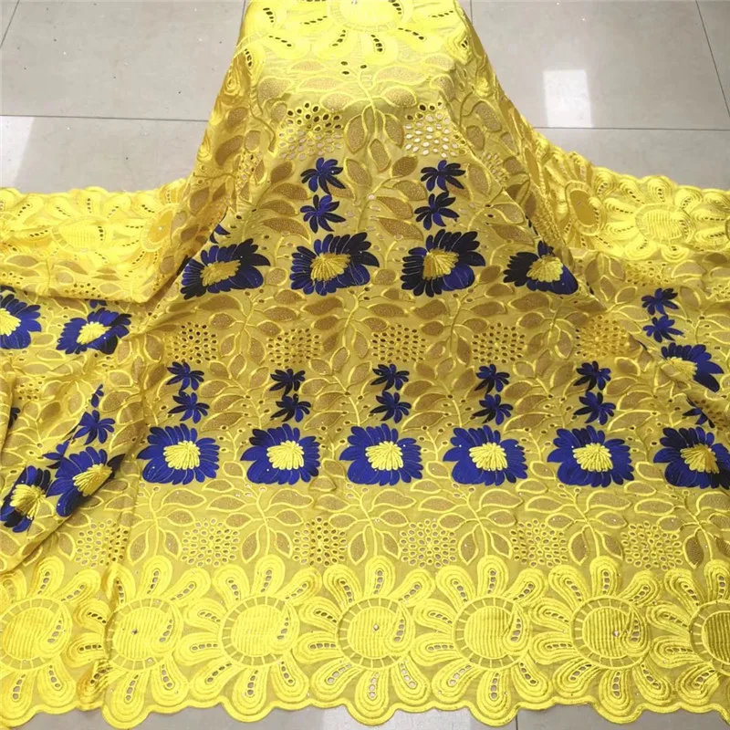 New 100%Cotton Swiss Voile Lace Fabric Nigerian Lace Embroidery For Women Party Dress
New 100%Cotton Swiss Voile Lace Fabric Nigerian Lace Embroidery For Women Party Dress
