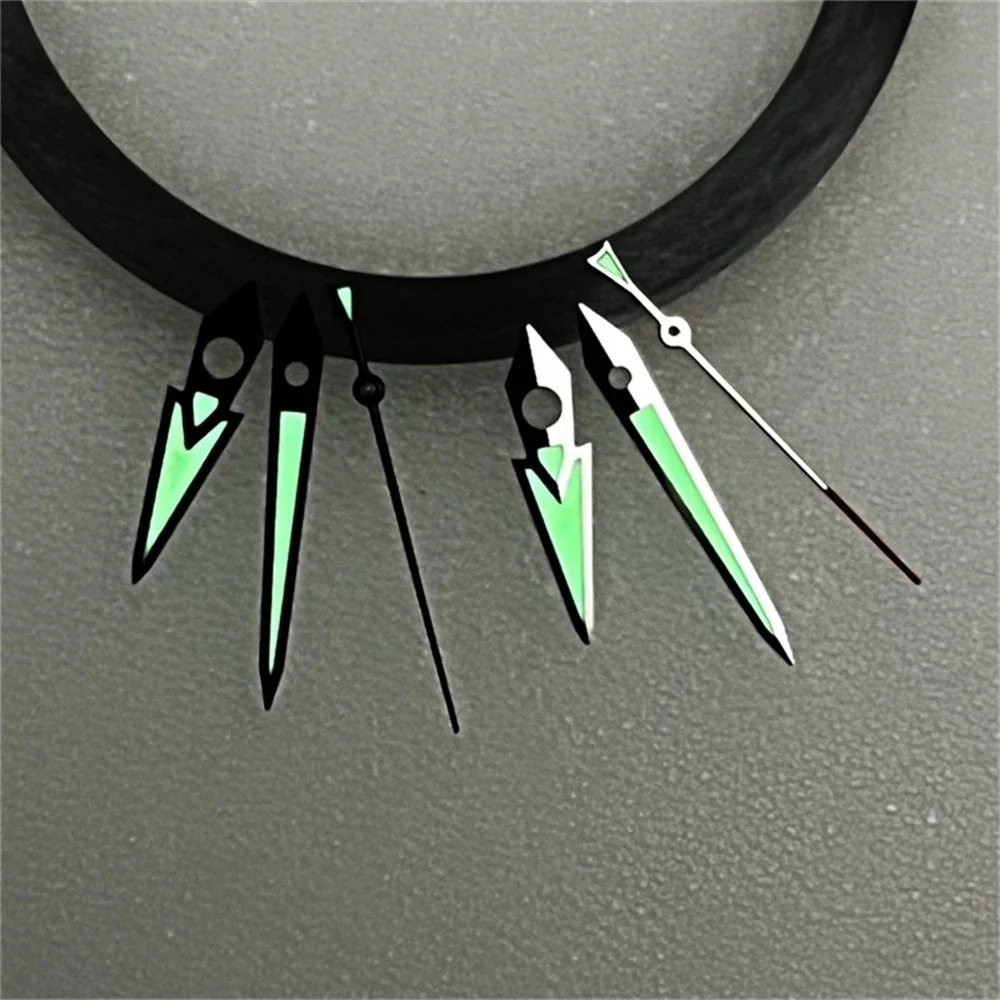 

Strong Green Luminous Pointers Watch Hands for apply to NH35 NH36 4R35 4R36 Movement Size: 9mm*12. 5mm*13mm NEW DIY