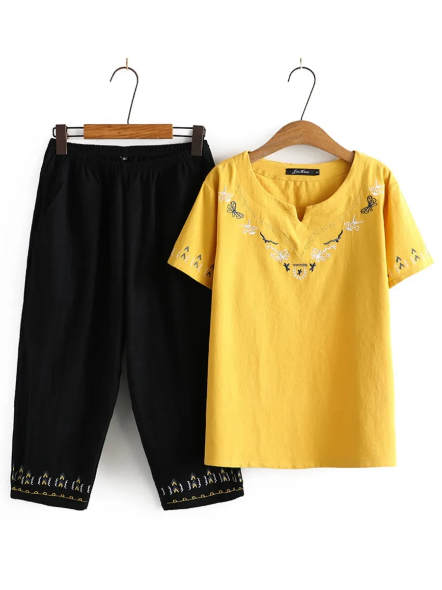 Women's Sets Plus Size T-Shirt Cotton Vintage Curve Short Sleeve V-Neck Tops Elastic Waist Cropped Pants
Women's Sets Plus Size T-Shirt Cotton Vintage Curve Short Sleeve V-Neck Tops Elastic Waist Cropped Pants