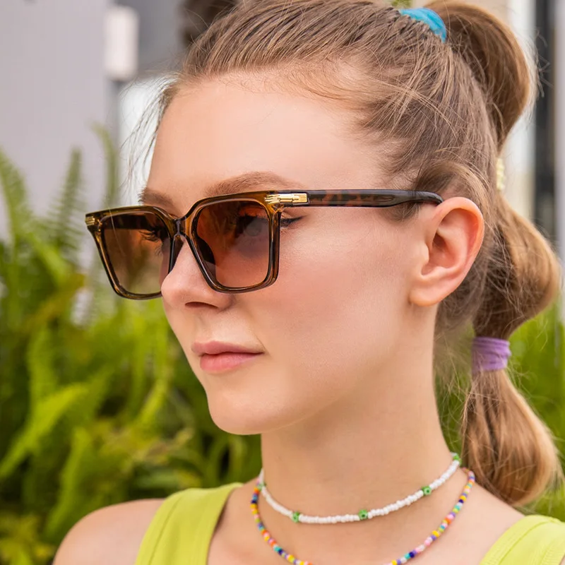 Small Frame Square Gradient Sunglasses Men and Women Fashion Sunglasses Vintage Designer Sun Shades for Girls
Small Frame Square Gradient Sunglasses Men and Women Fashion Sunglasses Vintage Designer Sun Shades for Girls
