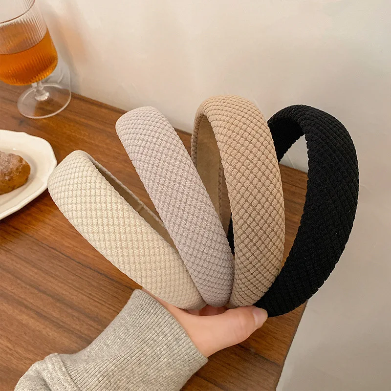 New Retro Autumn Winter Dark Striped Knitting Hairband For Women Warmer Color Temperament Headbands Ladies Hair Accessories
New Retro Autumn Winter Dark Striped Knitting Hairband For Women Warmer Color Temperament Headbands Ladies Hair Accessories