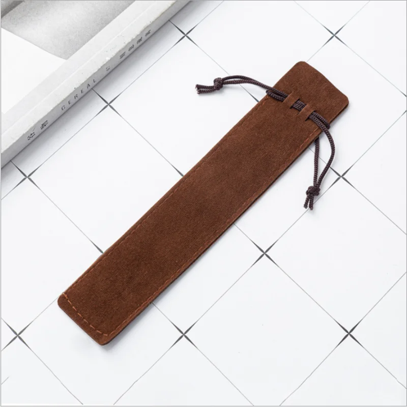 Бархатные сумки для ручек, 50 шт.
Бархатные сумки для ручек, 50 шт.