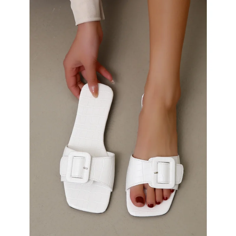 2023 New Style Women Summer Slippers Buckle Strap Design Slippers Women Beach Flat Square Heel Lightweight Fashion Women Sandals
2023 New Style Women Summer Slippers Buckle Strap Design Slippers Women Beach Flat Square Heel Lightweight Fashion Women Sandals