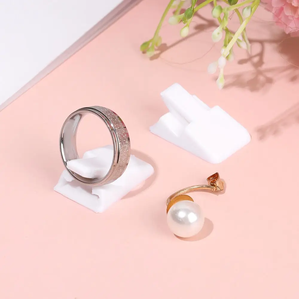 Fashion Shelf Storage Organizer Decoration Ring Holder Jewelry Display Ring Stand Jewelry Clip
Fashion Shelf Storage Organizer Decoration Ring Holder Jewelry Display Ring Stand Jewelry Clip