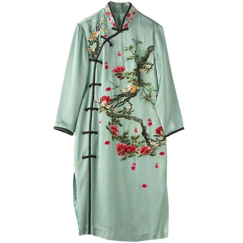 Chinese Style Summer Cheongsam Palace Embroidery Stand Collar Silk Acetic Acid Wrist Sleeve Retro Lady Slim Pencil Dress M-3XL
Chinese Style Summer Cheongsam Palace Embroidery Stand Collar Silk Acetic Acid Wrist Sleeve Retro Lady Slim Pencil Dress M-3XL
