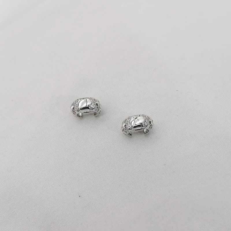 X Silver Stud Earrings Women's 925 Sterling Silver Holiday Gift Luxury Jewelry Exquisite Fashion Classic Free Shipping
X Silver Stud Earrings Women's 925 Sterling Silver Holiday Gift Luxury Jewelry Exquisite Fashion Classic Free Shipping