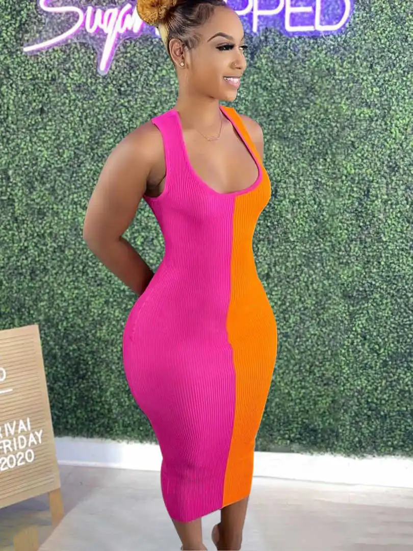 Платье-футляр женское средней длины без рукавов с открытой спиной
Платье-футляр женское средней длины без рукавов с открытой спиной