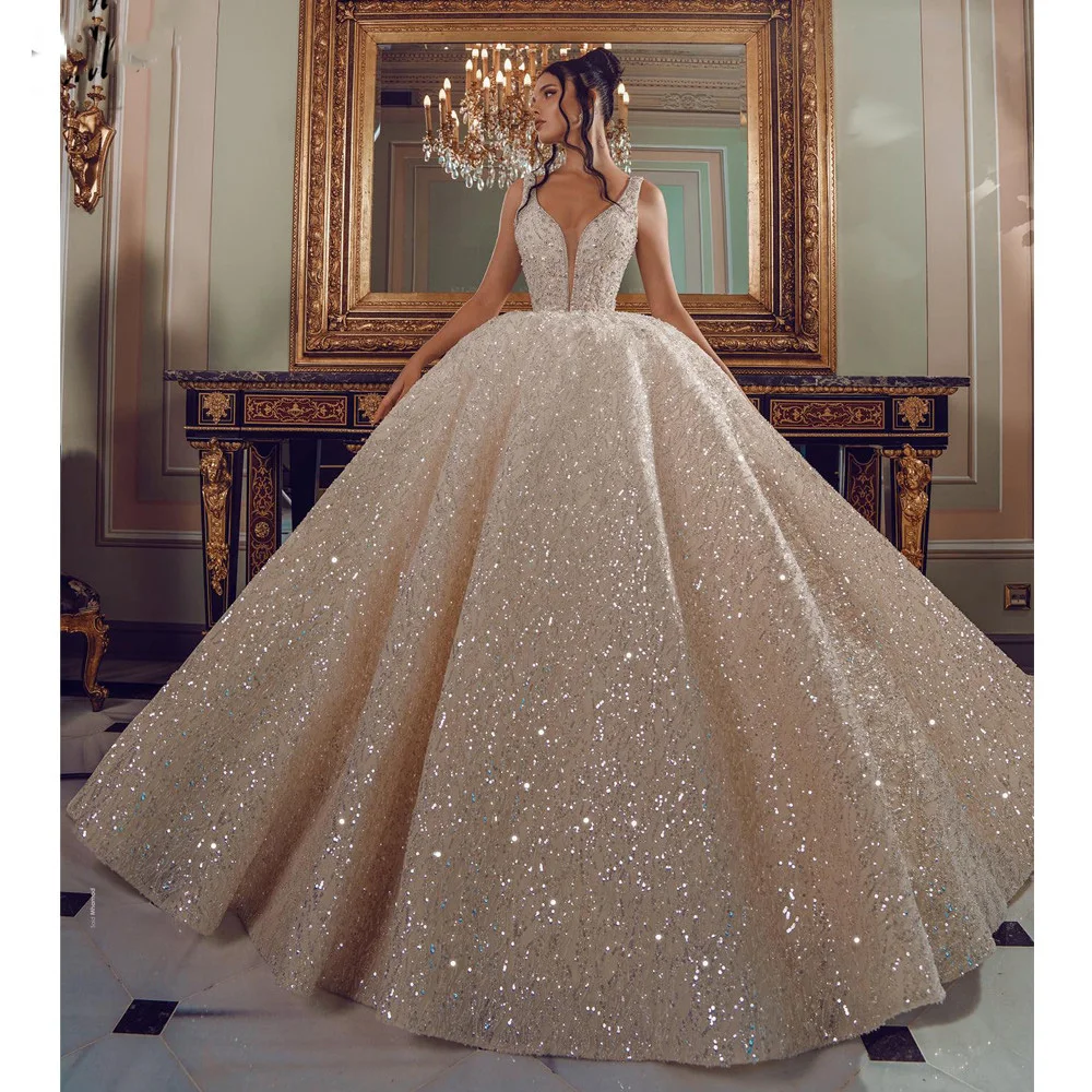 GY Sparkling Luxurious Prom Dress Dubai Church V Neck Beads Crystal Applique Bridal Wedding Dress Sweeper Train Princess Dress
GY Sparkling Luxurious Prom Dress Dubai Church V Neck Beads Crystal Applique Bridal Wedding Dress Sweeper Train Princess Dress