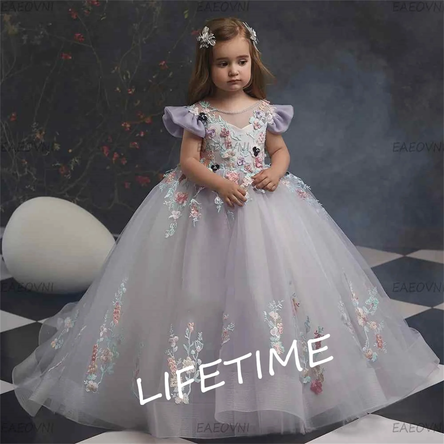 Цветочные платья для девочек с поясом, Кружевная аппликация, сделанное на заказ бальное платье, платье для первого причастия для девочек, элегантное женское платье 
Цветочные платья для девочек с поясом, Кружевная аппликация, сделанное на заказ бальное платье, платье для первого причастия для девочек, элегантное женское платье