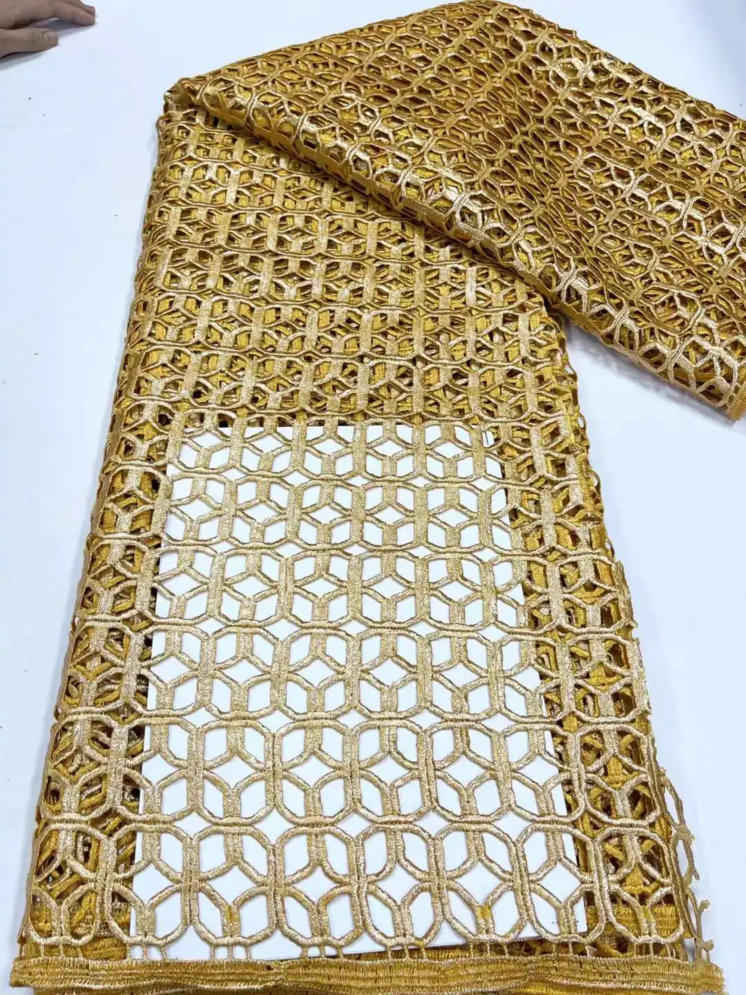 2023 African Lace Fabric High Quality French Mesh Lace Fabric Tissue Milk Silk Lace Fabric For Party Dress
2023 African Lace Fabric High Quality French Mesh Lace Fabric Tissue Milk Silk Lace Fabric For Party Dress