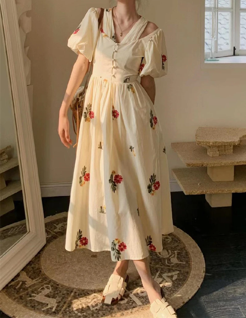 Princess Fairy Dress Spring Summer Bubble Sleeve Off Shoulder Embroidered Flower Dress Women Elegant Cotton Korean Long Dress
Princess Fairy Dress Spring Summer Bubble Sleeve Off Shoulder Embroidered Flower Dress Women Elegant Cotton Korean Long Dress