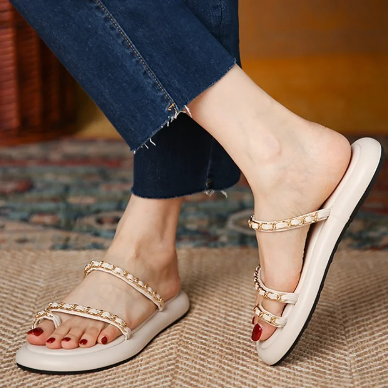Women's Shoes 2023 Fashion Mules Women's Slippers Concise Wild Casual Slippers Women Chain Set of Toes Shoes Women Flat Slippers
Women's Shoes 2023 Fashion Mules Women's Slippers Concise Wild Casual Slippers Women Chain Set of Toes Shoes Women Flat Slippers