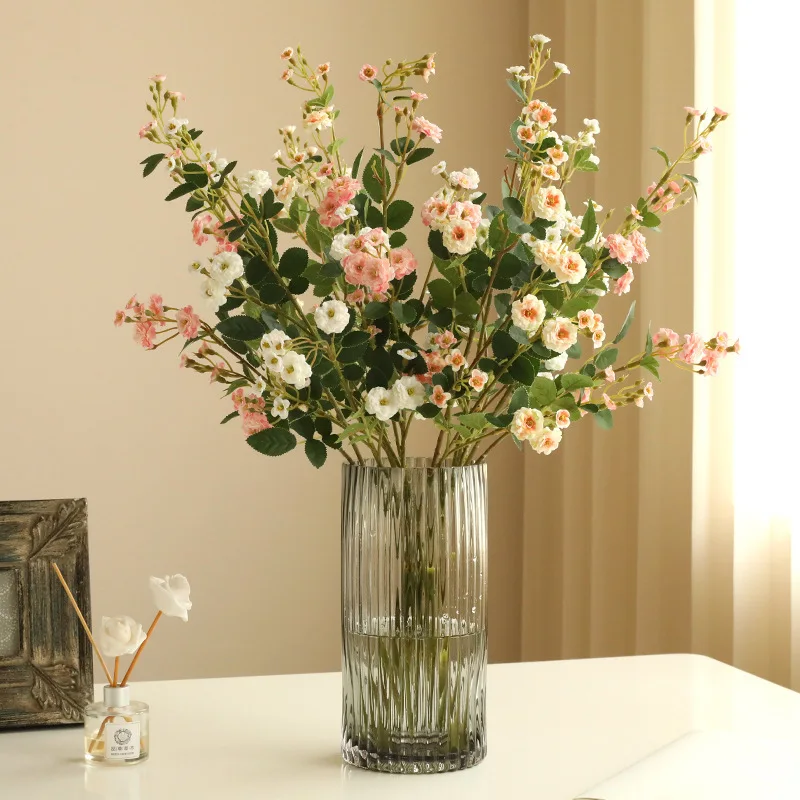 1 long branch simulation small rose rose high-end simulation flower fake flower decoration home living room vase home decore
1 long branch simulation small rose rose high-end simulation flower fake flower decoration home living room vase home decore