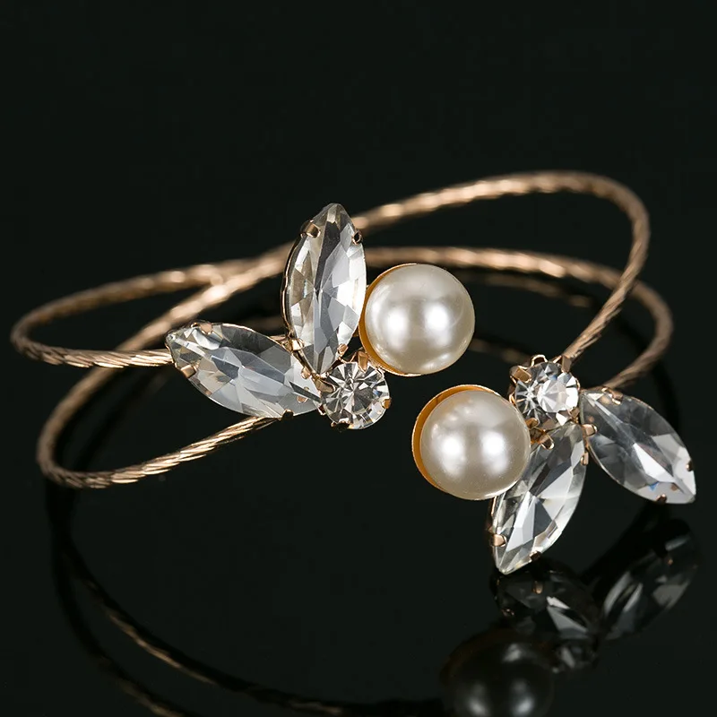 Fashion Jewelry gold color Crystal Charm Bracelets & Bangles Pulseiras pearl Rhinestone Bracelets For Women
Fashion Jewelry gold color Crystal Charm Bracelets & Bangles Pulseiras pearl Rhinestone Bracelets For Women