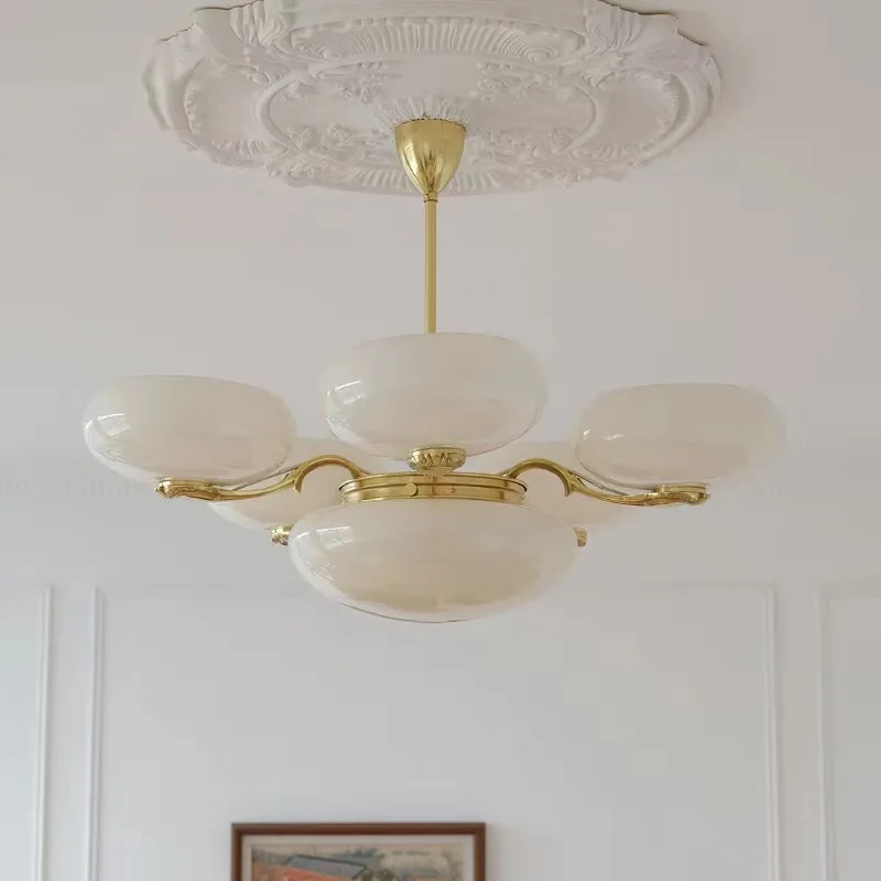 French Artdeco Style Opal Brass Chandelier Middle Nordic American Retro Living Room Bedroom Chandelier
French Artdeco Style Opal Brass Chandelier Middle Nordic American Retro Living Room Bedroom Chandelier