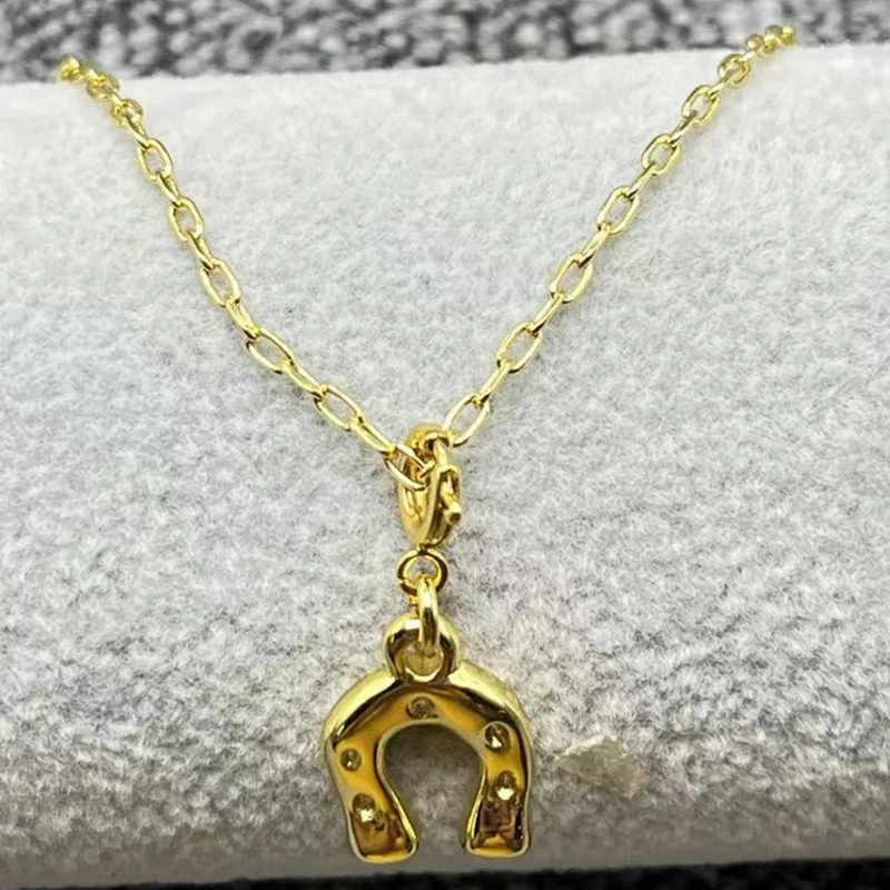 2023unode50 Exquisite and Fashionable Electroplated 925 Silver Crowd Women's Necklace Romantic Gift with Optional Hanging Pieces
2023unode50 Exquisite and Fashionable Electroplated 925 Silver Crowd Women's Necklace Romantic Gift with Optional Hanging Pieces