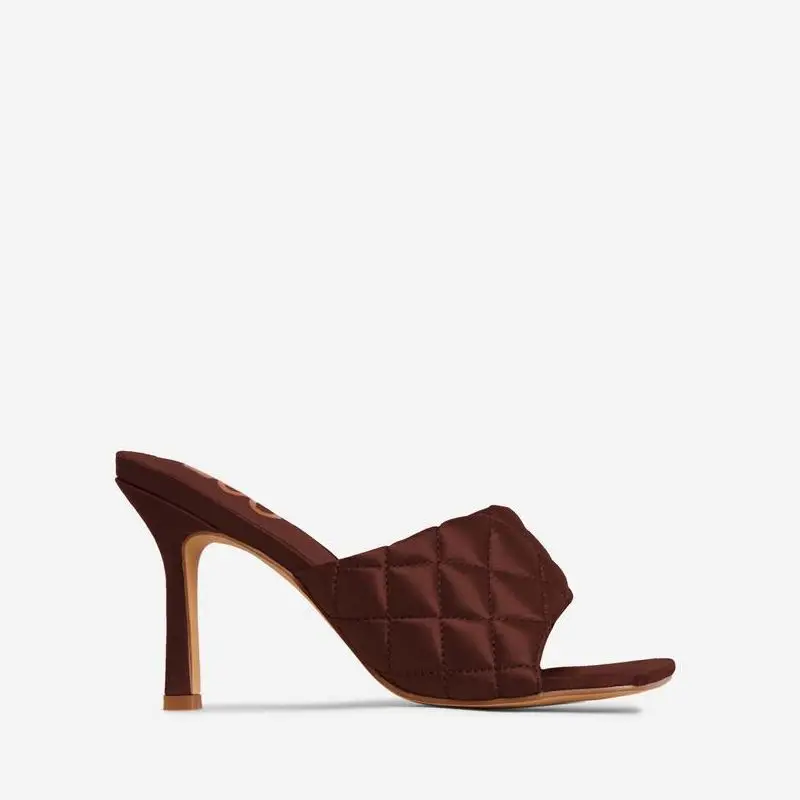 2021 Marian Square Toe Red Quilted Mule High Heels Shoes Black PU High Heels Women Sandals Slippers Women Shoes
2021 Marian Square Toe Red Quilted Mule High Heels Shoes Black PU High Heels Women Sandals Slippers Women Shoes