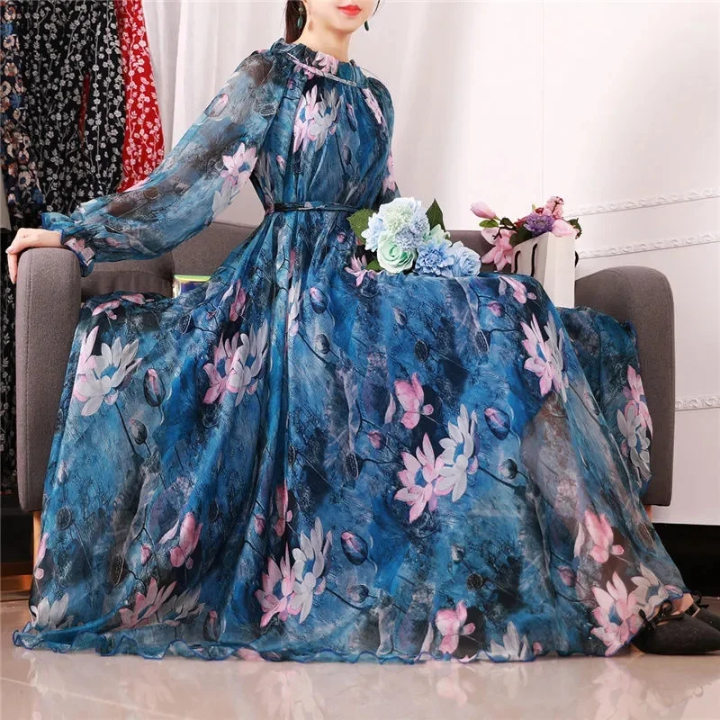 2023 Spring New Chiffon Long Sleeved Dress with Fragmented Flower Style Long Dress Shows Slim And Covers The Belly Long Style
2023 Spring New Chiffon Long Sleeved Dress with Fragmented Flower Style Long Dress Shows Slim And Covers The Belly Long Style