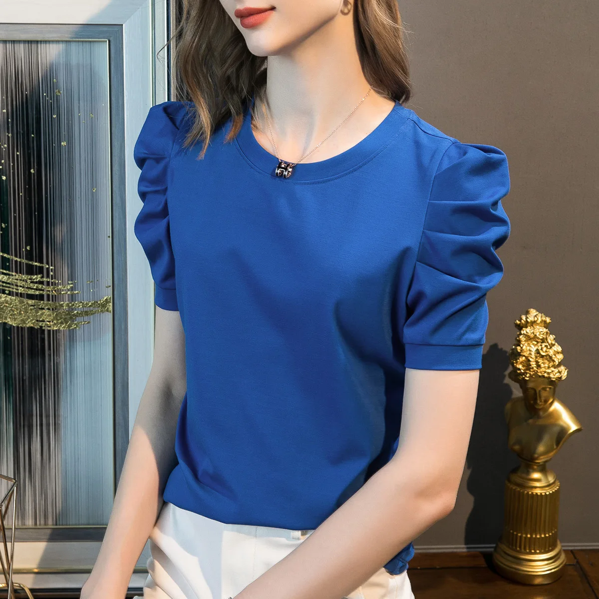 Short-sleeved T-shirt Women's Summer Dress 2022 New Retro French Puff Sleeve Top Slim Design Stretch Large Size Shirt
Short-sleeved T-shirt Women's Summer Dress 2022 New Retro French Puff Sleeve Top Slim Design Stretch Large Size Shirt