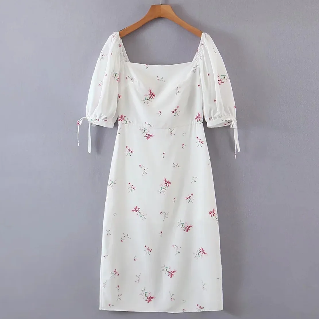Withered 2023 Indie Folk Bohemian Style Fashion Elegant Floral Print Forking Sexy Party Dress Summer Casual Midi Dress Women
Withered 2023 Indie Folk Bohemian Style Fashion Elegant Floral Print Forking Sexy Party Dress Summer Casual Midi Dress Women