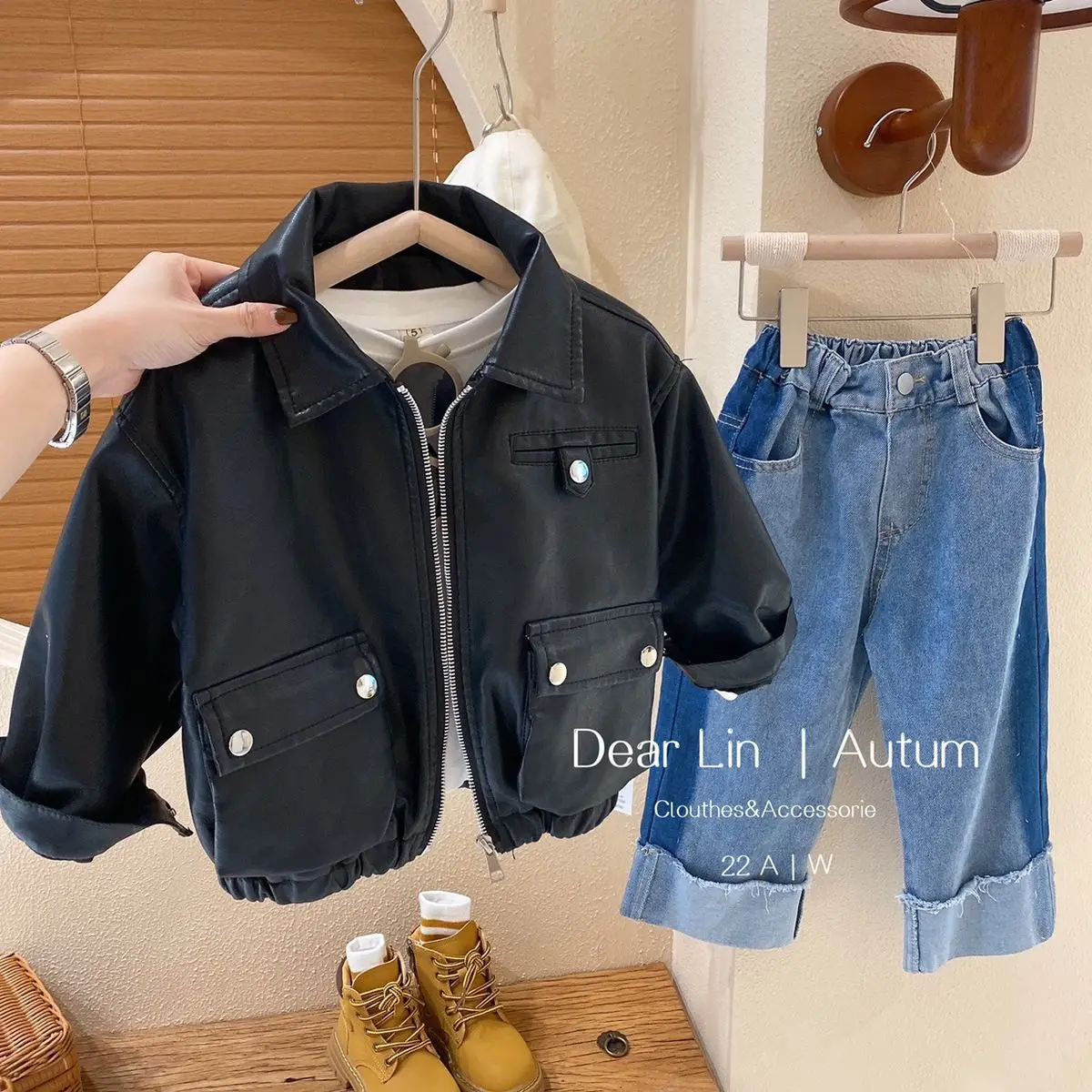 Children's Leather Jackets New Autumn Winter Korean Boy's Girls PU Leather Jacket Fashion Kids Baby Coats
Children's Leather Jackets New Autumn Winter Korean Boy's Girls PU Leather Jacket Fashion Kids Baby Coats
