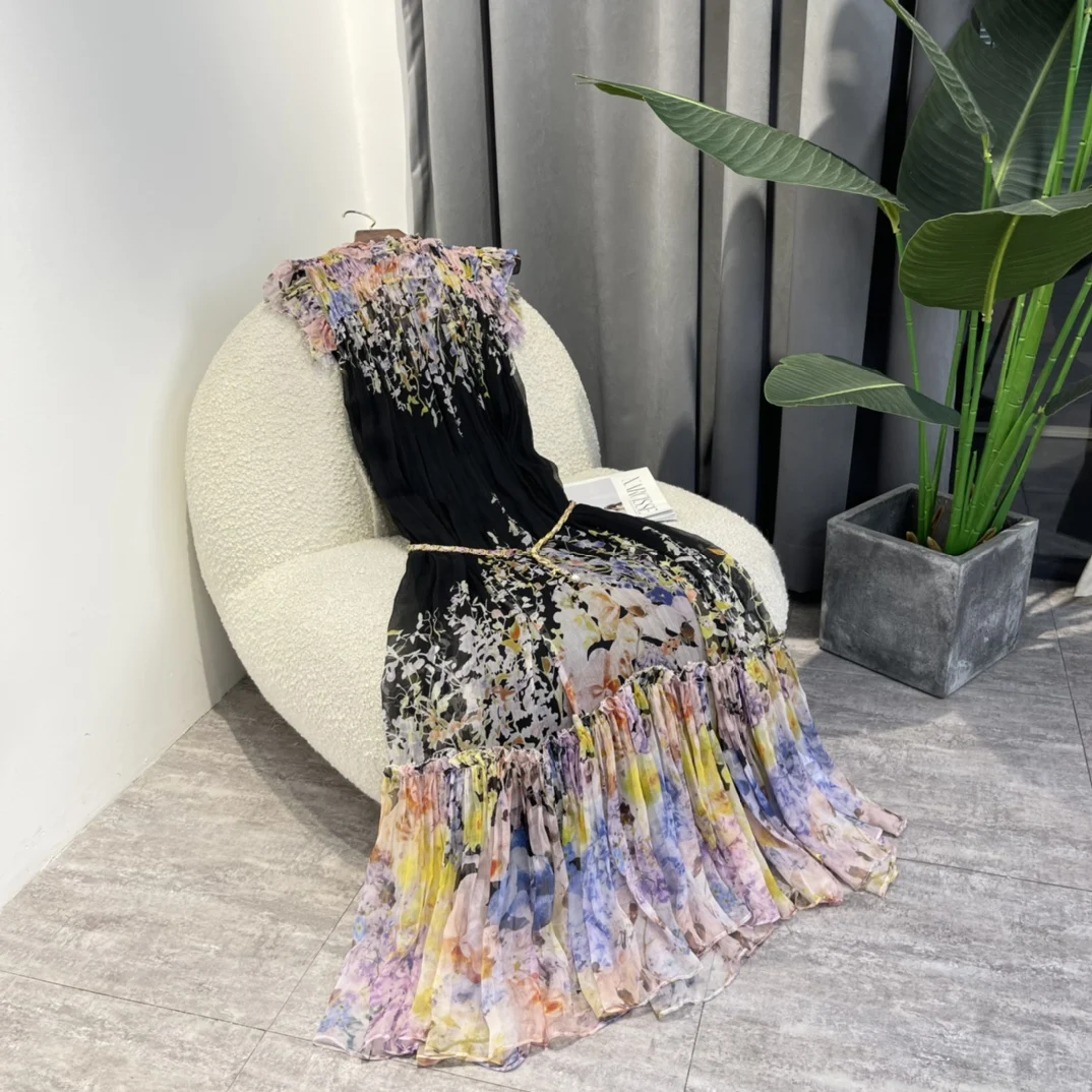 Top Quality Silk 2022 Summer Frill Ruffles Patchwork Sleeveless Blue Floral Print Gradient Tank Midi Dresses with String Women
Top Quality Silk 2022 Summer Frill Ruffles Patchwork Sleeveless Blue Floral Print Gradient Tank Midi Dresses with String Women