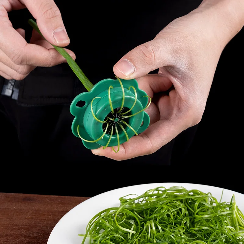 1/2pcs Vegetable Cutter Onion Garlic Vegetable Slicer Plum Blossom Speedy Food Chopper Green Onion Shredder Kitchen Accessories
1/2pcs Vegetable Cutter Onion Garlic Vegetable Slicer Plum Blossom Speedy Food Chopper Green Onion Shredder Kitchen Accessories