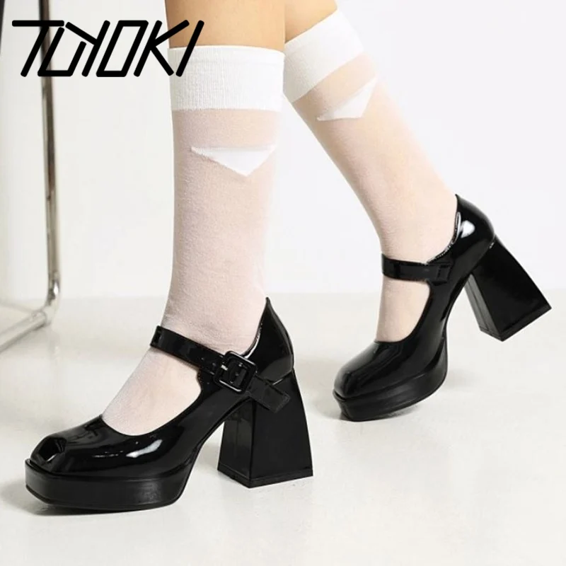 Tuyoki Size 34-43 Ladies High Heel Shoes Buckle Square Toe Platform Party Shoes Women Fashion Pumps Ins Style Footwear
Tuyoki Size 34-43 Ladies High Heel Shoes Buckle Square Toe Platform Party Shoes Women Fashion Pumps Ins Style Footwear