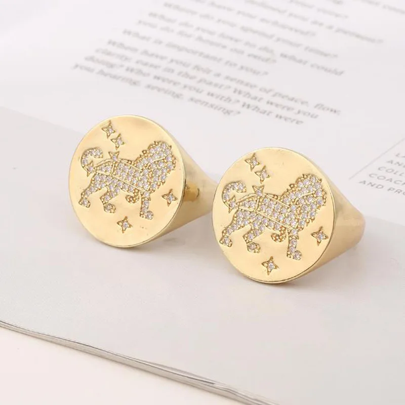 Hot Sale Gold Lion Animal Totem Shiny Star Pattern Copper Ring Inlaid Rhinestone Zircon Round Women Men Party Fashion Jewelry
Hot Sale Gold Lion Animal Totem Shiny Star Pattern Copper Ring Inlaid Rhinestone Zircon Round Women Men Party Fashion Jewelry